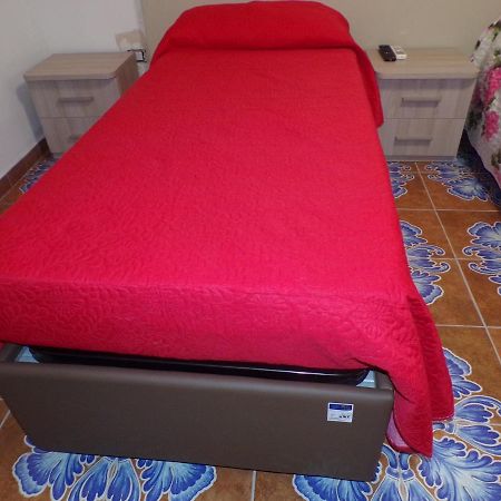 Nuova Aurora Rent Rooms 洛卡卢美拉 外观 照片