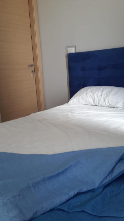 Nuova Aurora Rent Rooms 洛卡卢美拉 外观 照片